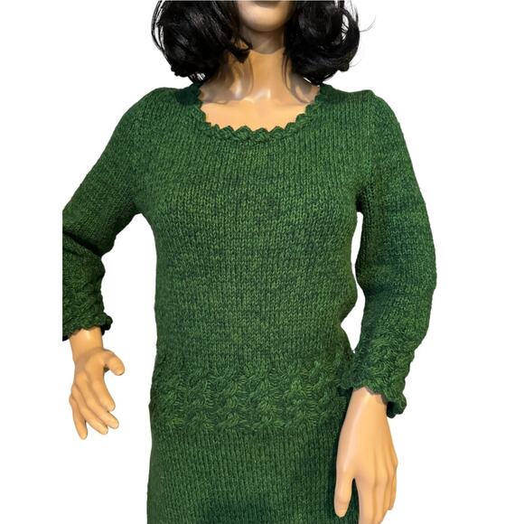 Vintage Hand knit sweater dress scalloped hem in green size small - Picture 3 of 16
